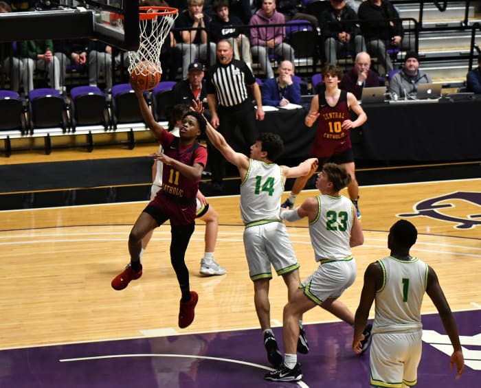 West Linn Central Catholic 6A Oregon boys basketball quarterfinal Taylor Balkom 46